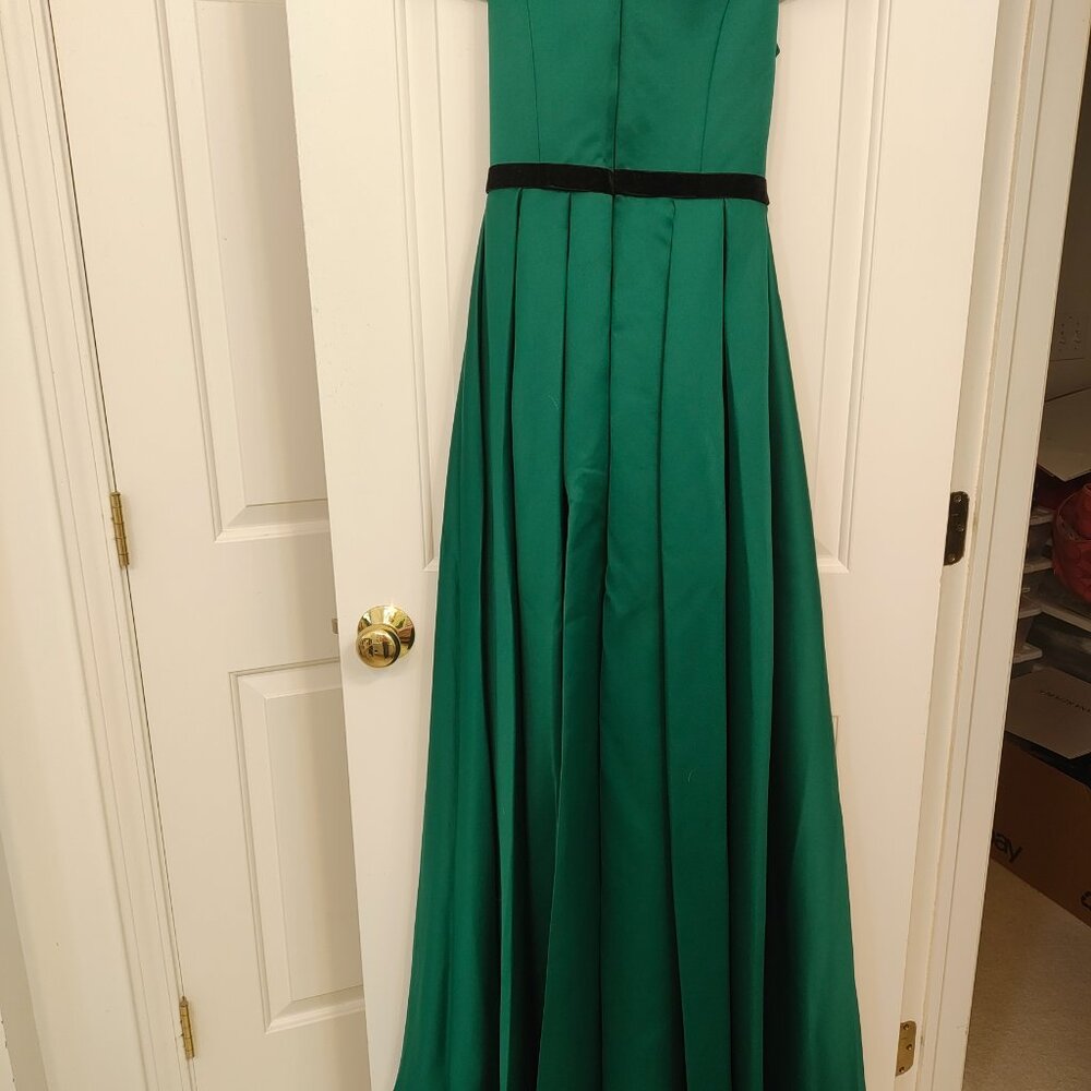 Green off the shoulder ball gown - Leena for Mac Duggal - Picture 4 of 6